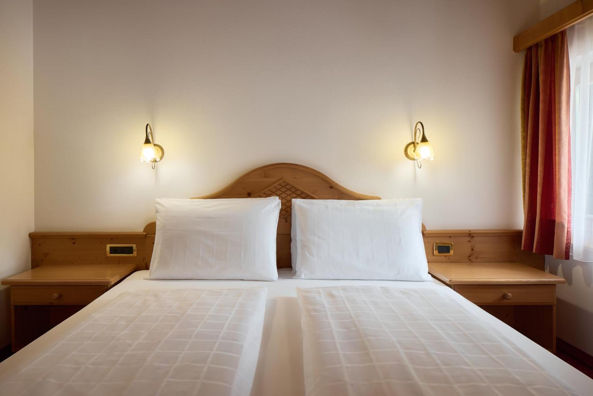 Hotel Des Alpes La Villa  Szoba fotó